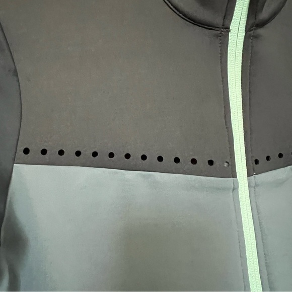 2/$30 FABLETICS Cleo Evergreen Jacket Performance Full Zip Grey & Green Size XS - Picture 9 of 15